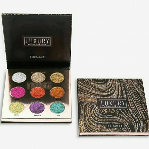 LUXURY Glitter Eyeshadow Palette - Picture 5 of 5